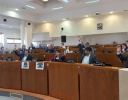 “Tiene que haber una audiencia pública por la Avenida de los Ríos”