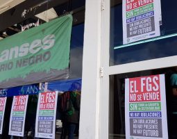 ATE escrachó al titular de la ANSES en Río Negro