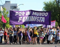 Convocan a un nuevo paro de mujeres