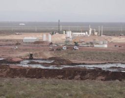Añelo: Greenpeace bloquea el acceso al basurero de Treater