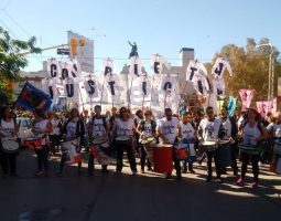 12 años sin Fuentealba: Masiva marcha por el centro neuquino