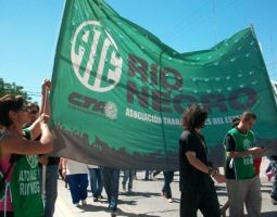 ATE Río Negro corta los puentes carreteros Neuquén – Cipolletti