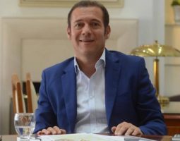 Gutiérrez propondrá eliminar las jubilaciones de privilegio en Neuquén