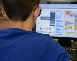 Seguimos educando: Destacan el rol de los medios públicos para contener la situación con los estudiantes