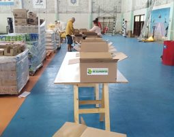 La UNCo y el Banco de Alimentos comenzaron la entrega módulos alimentarios