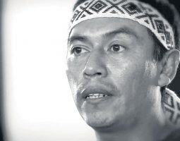 Referente mapuche expone en Europa la situación medioambiental argentina