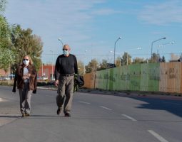 Médicos y científicos piden 15 días de aislamiento para bajar la curva de contagios