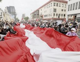 Perú: “Amanecimos sin Presidente”