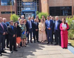 La universidad tiene una tarea esencial en el desarrollo de las dos provincias en la que está asentada