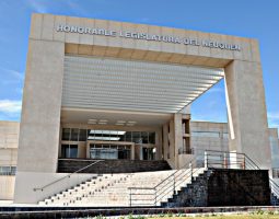 Inicia un nuevo debate en la Legislatura por proyectos para regular las consultas populares
