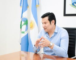 El gobierno está gastando 14 millones de pesos en la auditoría externa por las licencias docentes