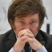 Según una encuesta nacional, cayó un 13% la imagen de Javier Milei
