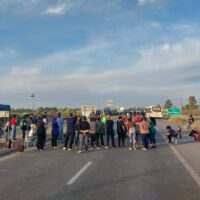 Municipales de Senillosa cortan la ruta