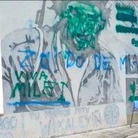 Ataque a la memoria en la UNCo: vandalizan murales y placas de desaparecidos durante el receso